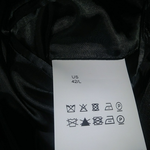 Hugo Boss Men's Tuxedo Jacket - Picture 3 of 7